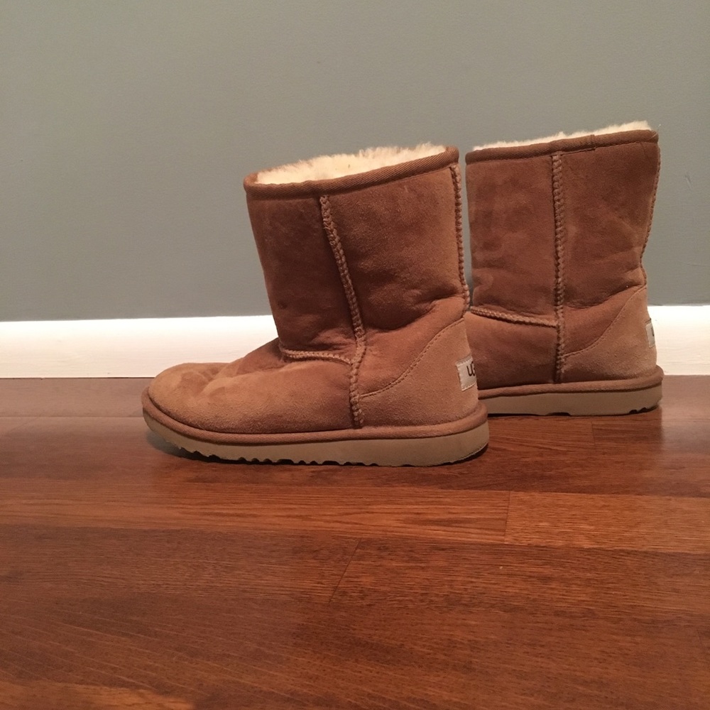 Low rise uggs